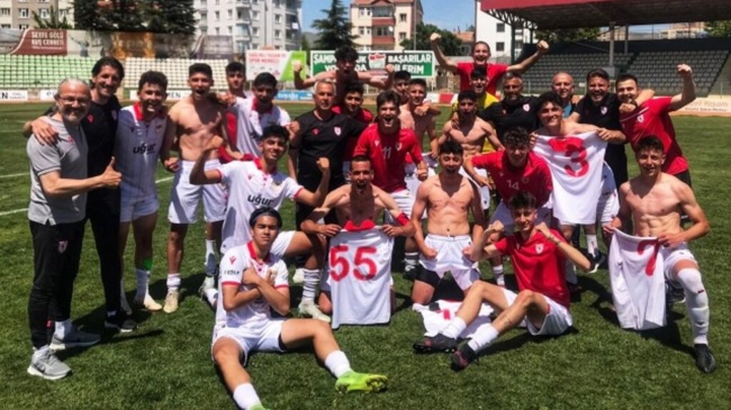 Samsunspor’un Gençleri Türkiye Şampiyonluğuna Koşuyor!