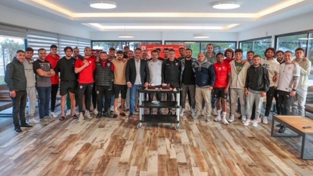 Samsunspor Taraftarından Eroğlu ve Bayraktar’a Jest!