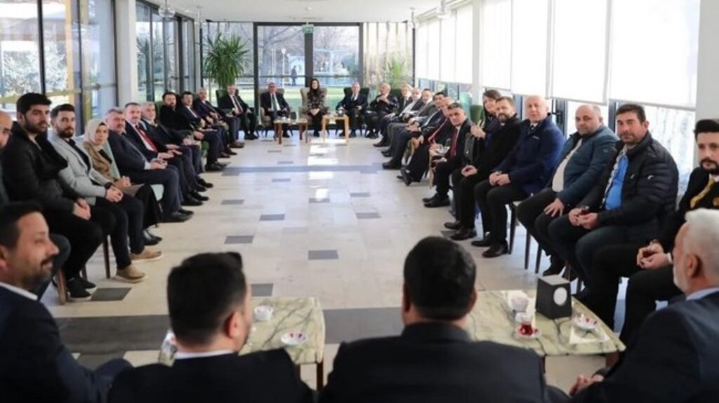 AK Teşkilatlardan Ankara Çıkarması!