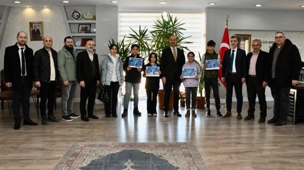 Başkan Kılıç'tan En Çok Kitap Okuyana Ödül!