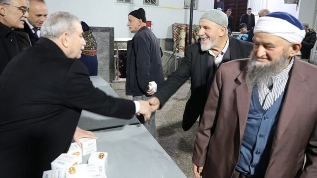Başkan Demirtaş Berat Gecesinde İlçe Halkının Kandilini Kutladı!