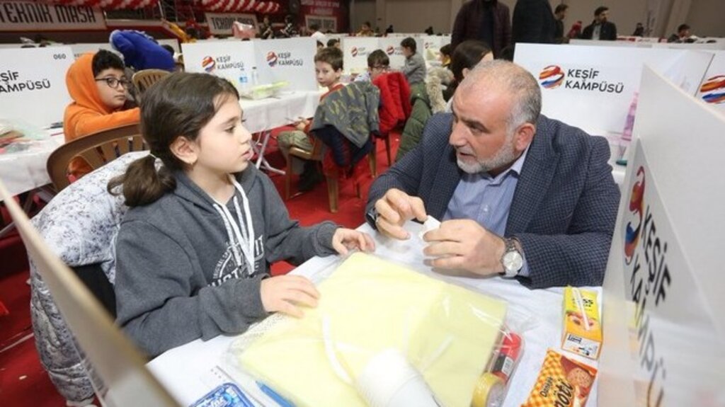 Başkan Sandıkçı, Öğrencilerin Sınav Heyecanına Ortak Oldu!