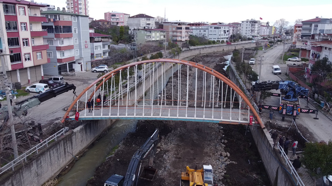 Kirazlık Köprüsü’nü Yeni Yerine Taşıma Operasyonu Tamamlandı!