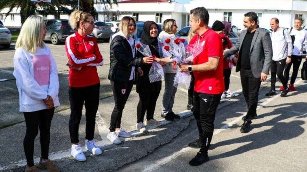 Samsunspor’un Sakarya Yolculuğu Sürprizle Başladı!