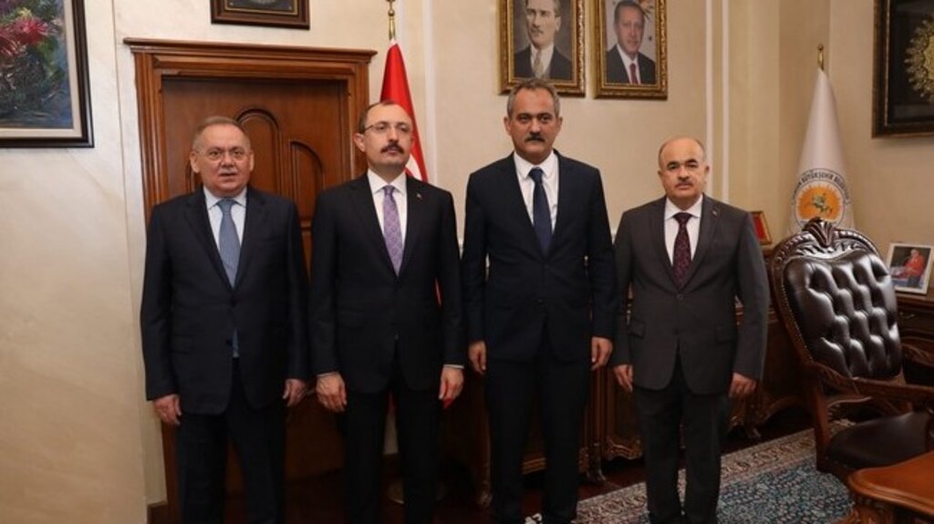 Bakanlardan Samsun Büyükşehir’e Ziyaret!