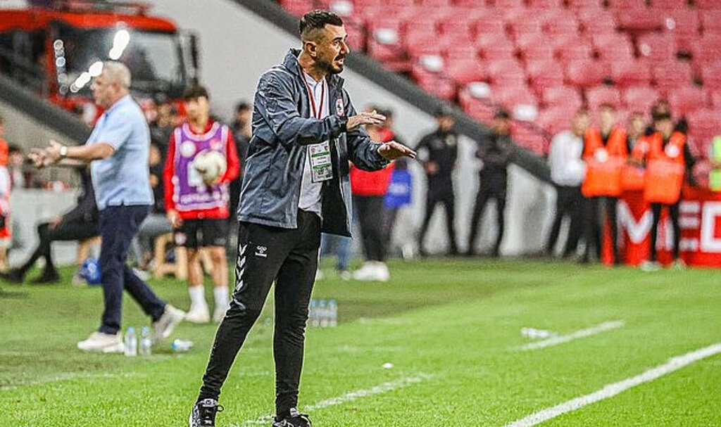 Emre Bayraktar, ‘Camiadan Özür Diliyoruz’!