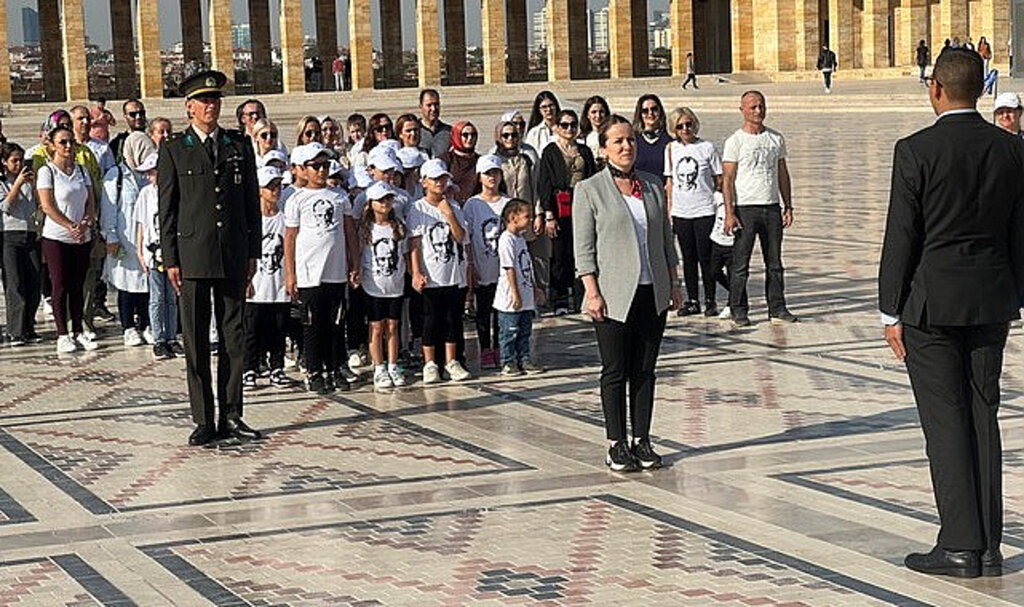 Malazgirtli Minikler Ata'nın Huzurunda!