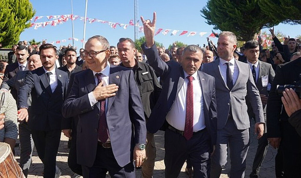 MHP Samsun Kongresi'nde Burhan Mucur Başkanlığa Yeniden Seçildi!