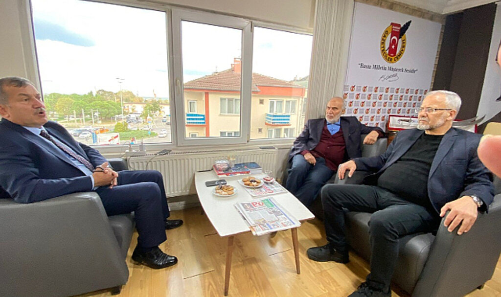 Celal Uzunkaya, 'Maaşımı Öğrenci  Burslarına Vereceğim'! 