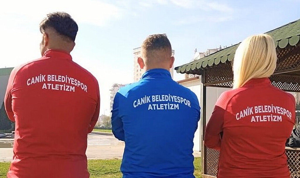 Canikli Milli Sporcu Dünya Rekoru Kırdı!