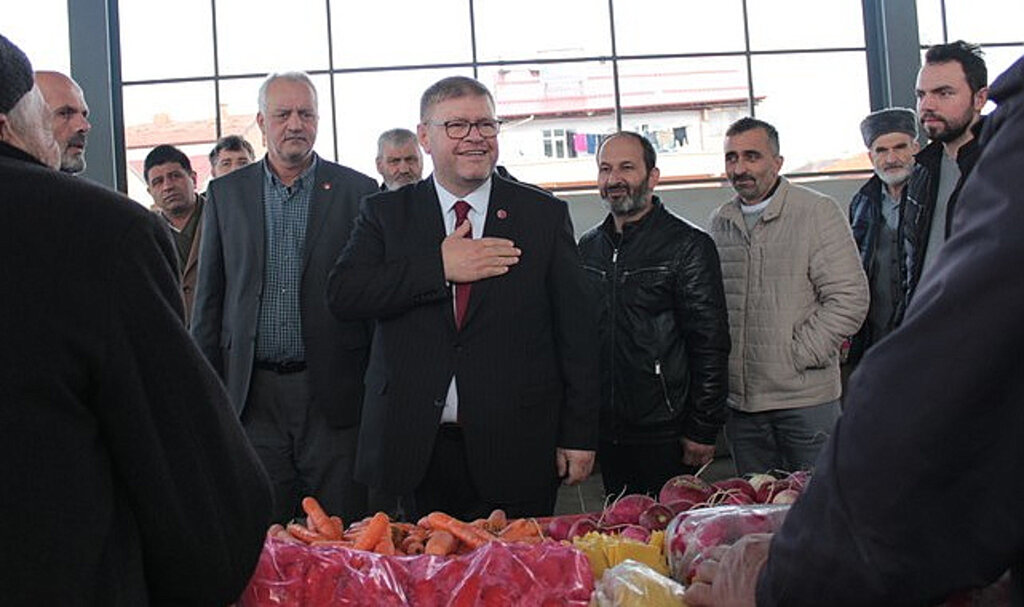 Adem Güney, ‘Belediye Başkanının Görevi Vatandaşın Sorununa Çare Bulmak’!