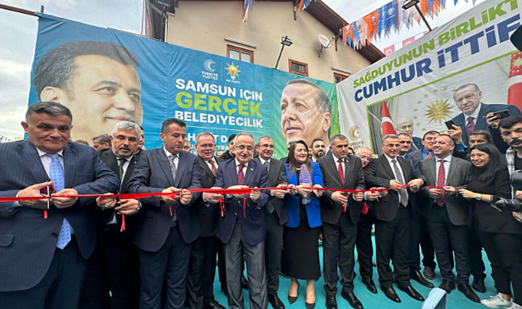 AK Parti Samsun Seçim Koordinasyon Merkezi'ne Coşkulu Açılış! 