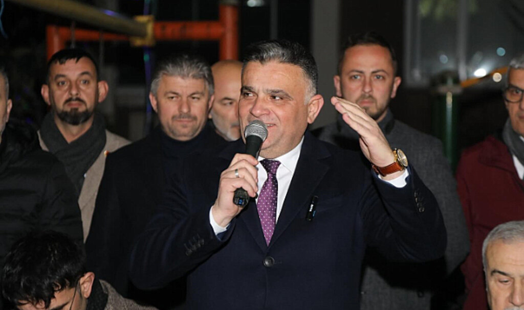 Kimse Kerameti Kendinden Sanmasın! 