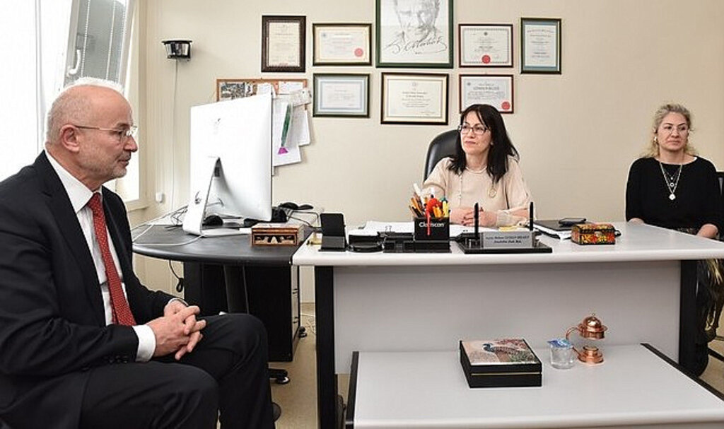 14 Mart Tıp Bayramı’nda Rektör Ünal’dan Tıp Fakültesine Tebrik Ziyareti!