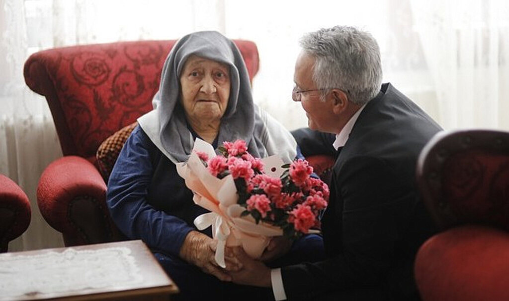 Adem Bektaş'tan Anlamlı 8 Mart Mesajı! 'Annem Benim İlham Kaynağım'
