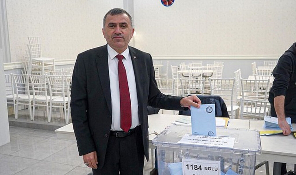 Başkan Burhan Mucur Oyunu Kullandı!