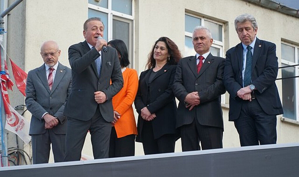 Cevat Öncü, ‘Biz Samsun’u Yönetemeyenleri Eleştiriyoruz Ses Başka Yerden Geliyor’!