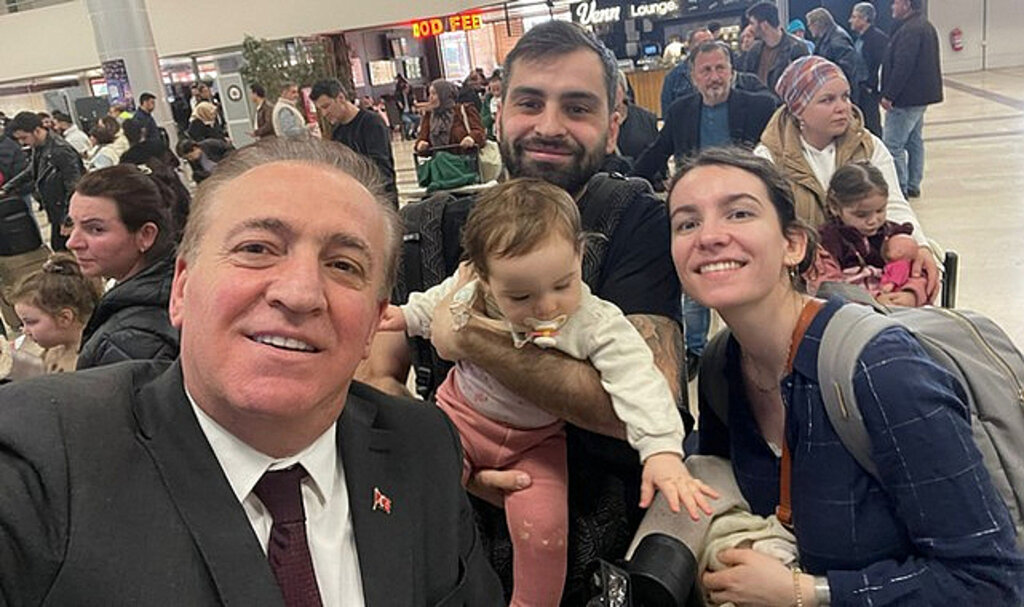 CHP Samsun Büyükşehir Belediye Başkan Adayı Cevat Öncü’ye Aile Desteği!