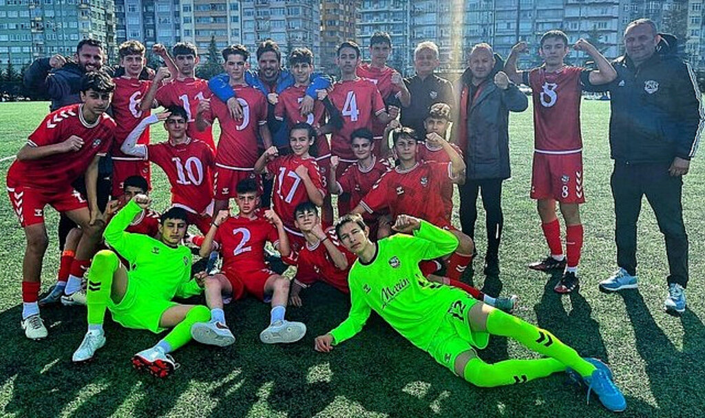 Kadıköyspor Adım Adım Şampiyonluğa Yürüyor!