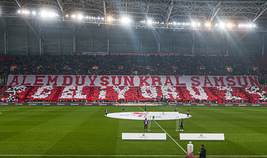 İç Saha Maçları Bitti! Samsunspor Taraftarını Unutmadı...