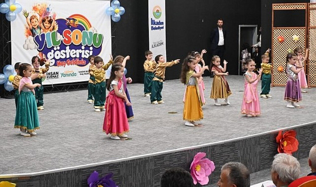 İlkadım Belediyesi Kreş ve Gündüz Bakımevinde Muhteşem Yıl Sonu Gösterisi!