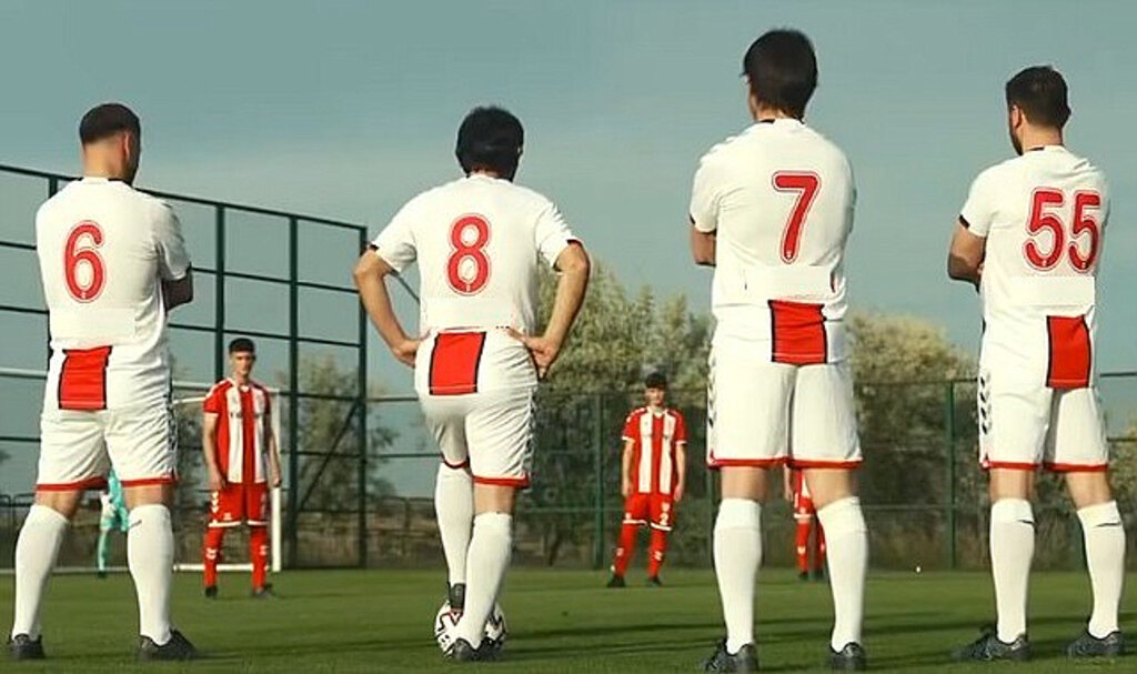 Samsunspor’un Yeni Sezon Formaları Görücüye Çıktı! - VİDEOLU