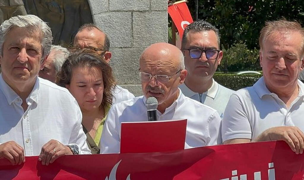 Başkan Özdağ'dan Eğitim Maratonu Açıklaması!