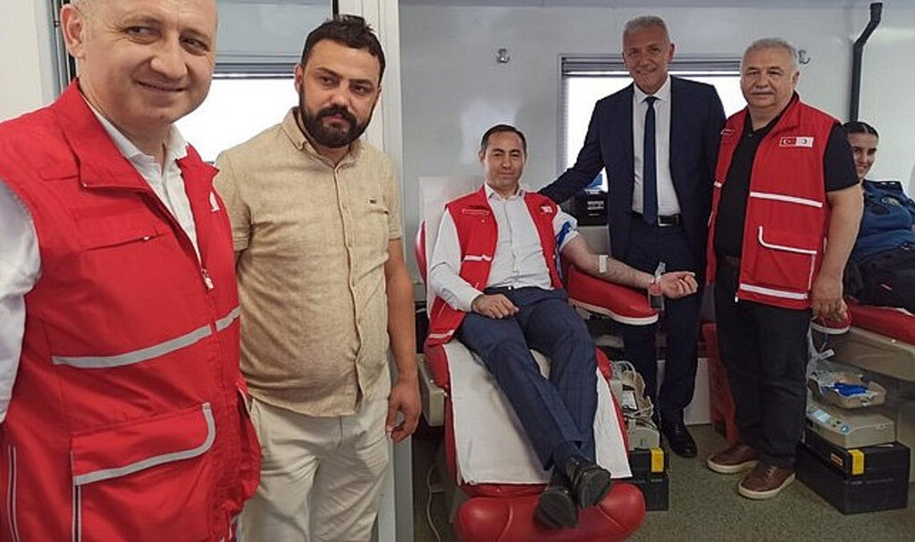 Kaymakam Kemal Yıldız'dan Kan Bağışı Kampanyasına Destek!