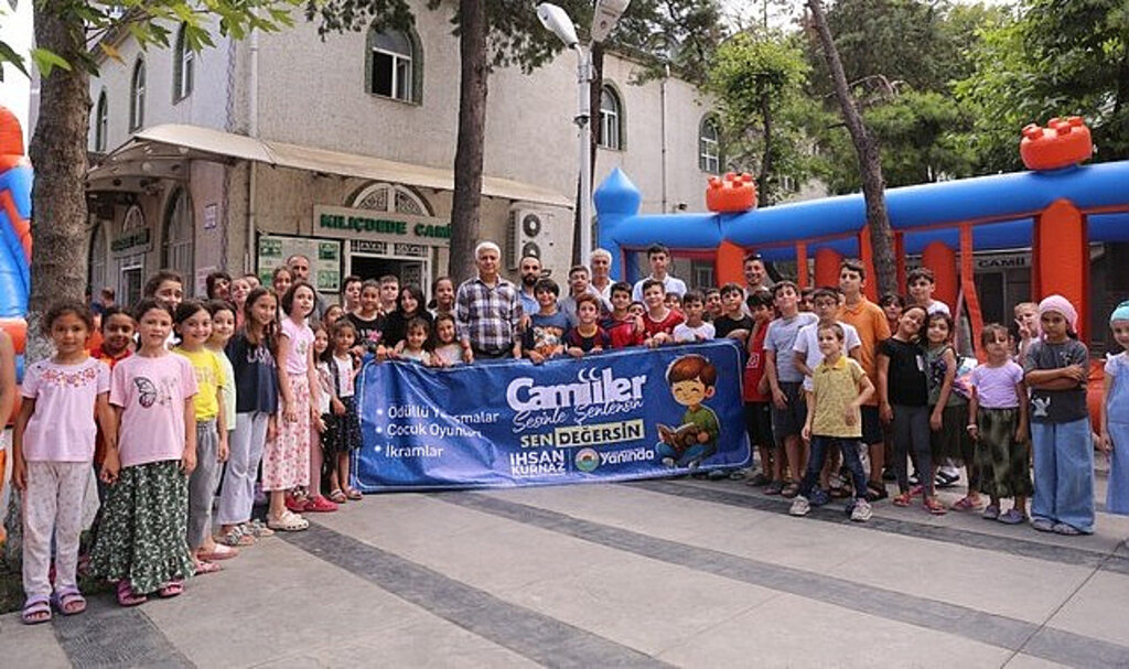 Camiler Çocukların Sesleriyle Şenlendi!