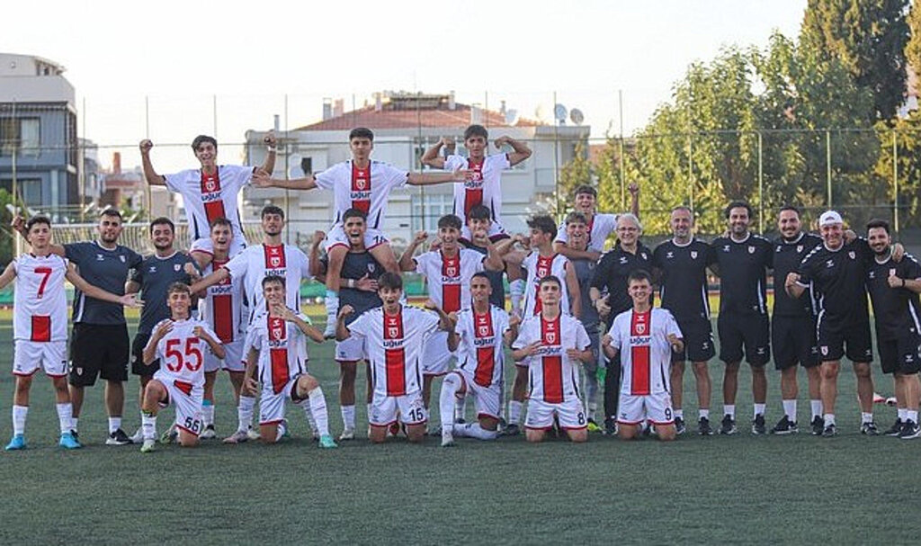Samsunspor U17 İzmir Deplasmanında Farklı Kazandı!