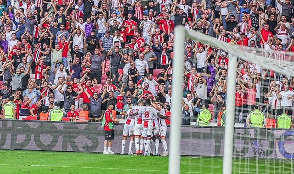 Samsunspor Taraftarını Pazar Gününün Heyecanı Sardı!