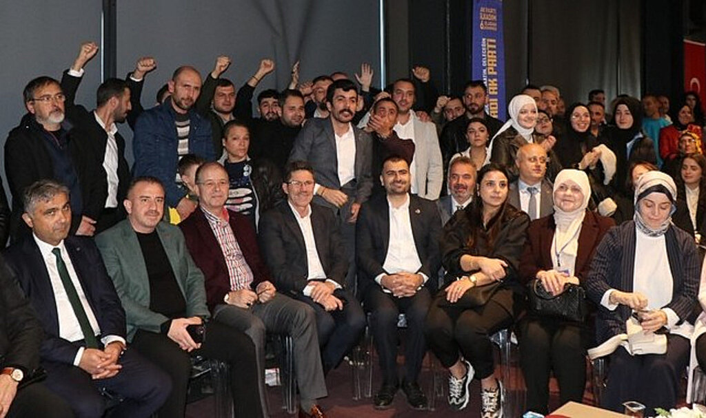 AK Parti İlkadım'da Coşkulu ve Heyecanlı Kongre!