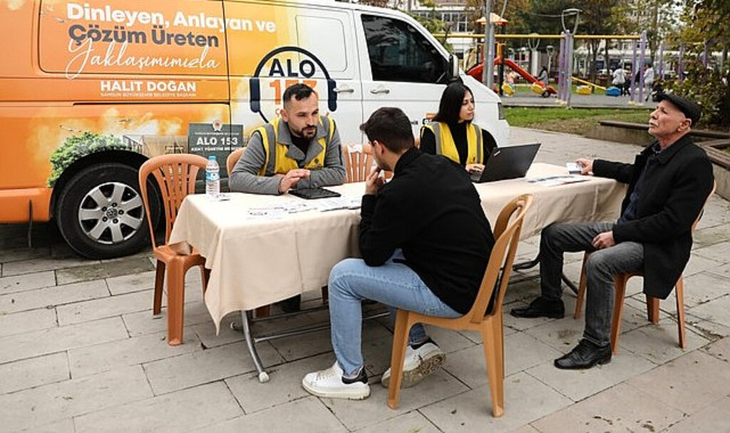 Büyükşehir Bafra’da Vatandaşın Sesine Kulak Veriyor!