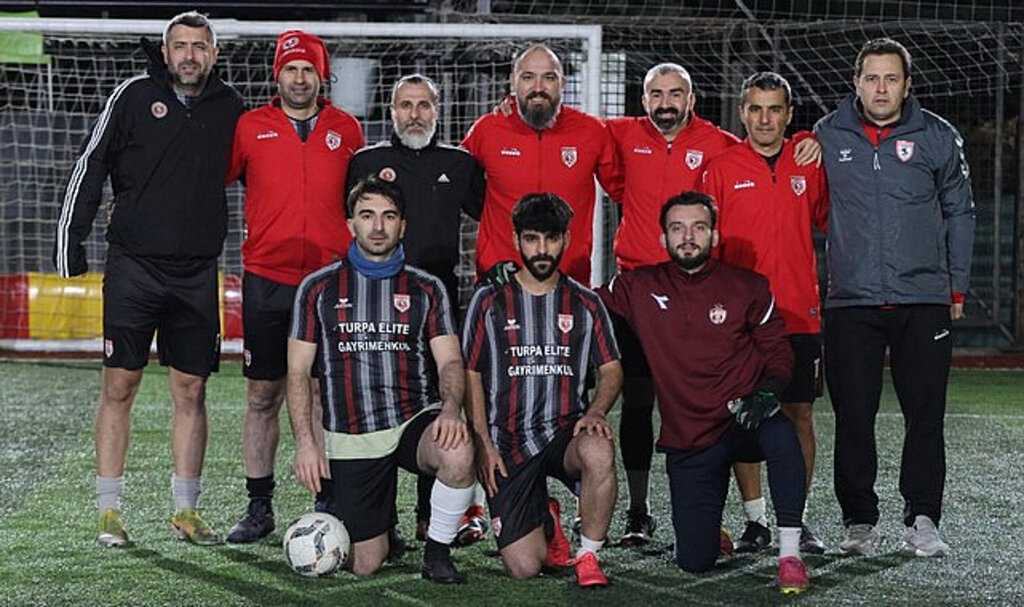 İzmir Samsunspor'un Kırmızı-Beyaz Sevdası!