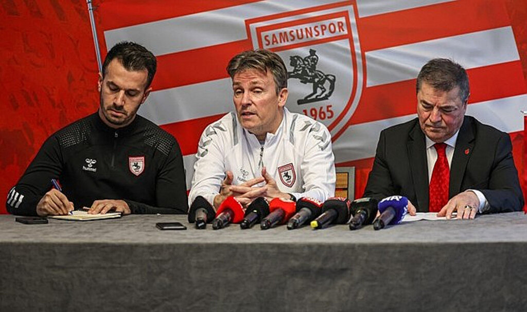 Samsunspor Futbol Akademisi, Cedric Cattenoy İle Sözleşme İmzaladı! - VİDEOLU HABER
