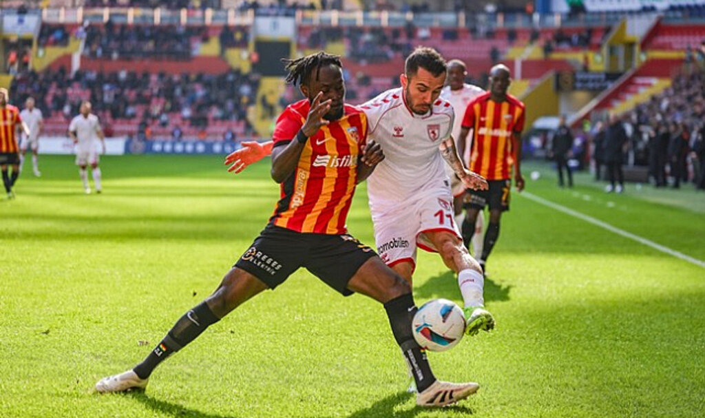 Samsunspor Kayseri'den 3 Puanla Dönüyor!
