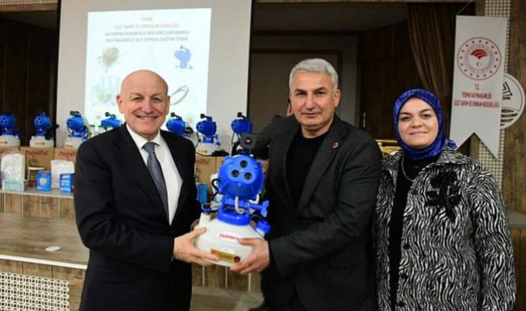 Terme Belediyesi Fındık Üreticisinin Yanında!