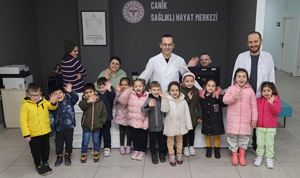 Canik'te Sağlıklı Dişler Mutlu Gülüşler! 