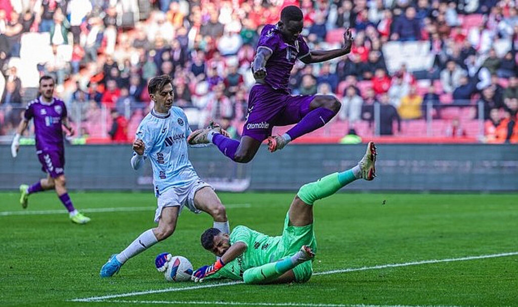 Samsunspor – Adana Demirspor Maçı Canlı Anlatım!