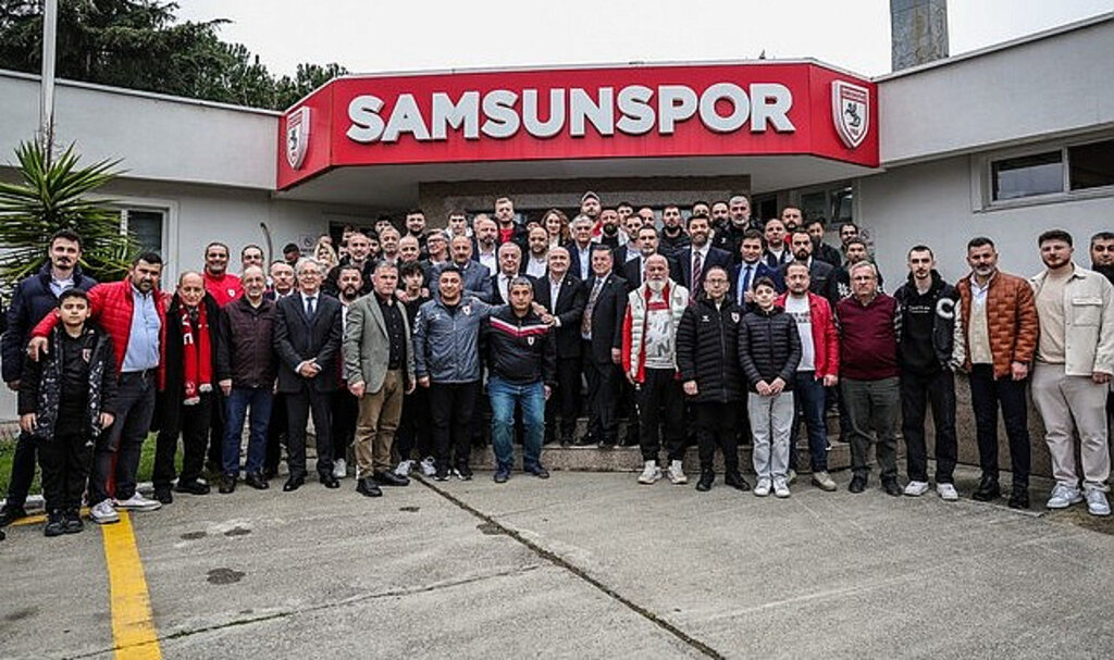 Samsunspor Tesislerinde Bayramlaşma Çoşkusu! VİDEOLU