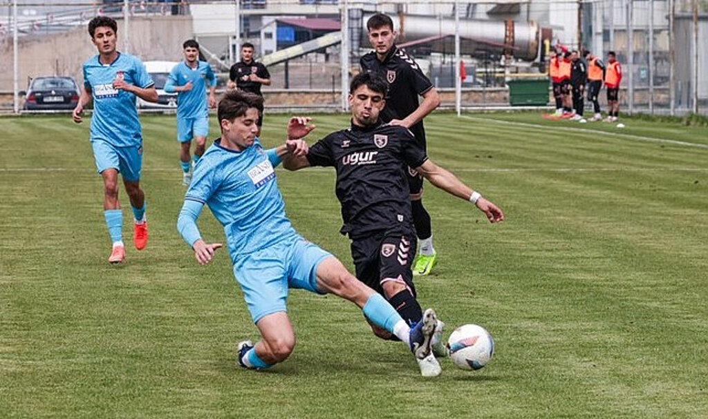 Samsunspor U19 Deplasmandan Puanla Dönüyor!