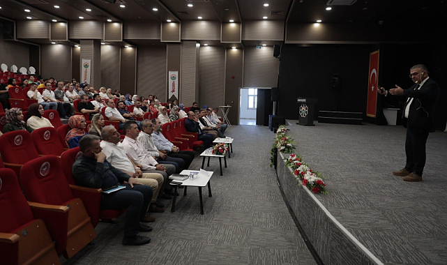 İlkadım'da Program Bütçeye Geçiş Eğitimi Verildi! 