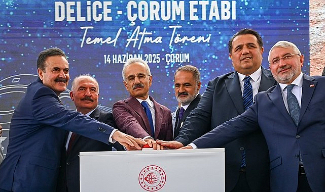 Samsun’a Gelecek Hızlı Tren Hattının Temel Atma Töreni Yapıldı!