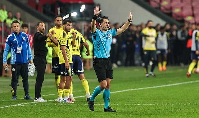 Eski Hakemden Halil Umut Meler Yorumu! Bunu Göremiyorsa Göz Muayenesi Olsun!