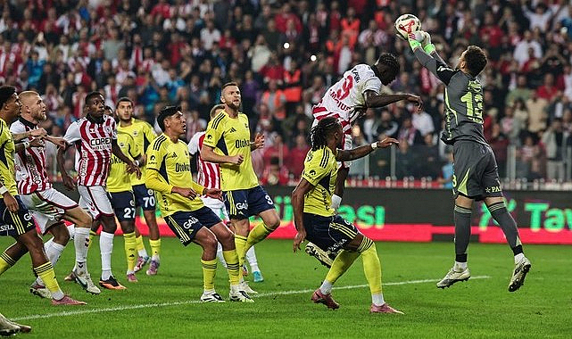 Samsunspor, Fenerbahçe'yi Elinden Kaçırdı!
