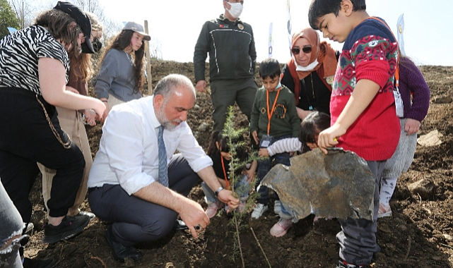 Canik Belediyesi'nden Farkındalık! Fidanlar Toprakla Buluştu...