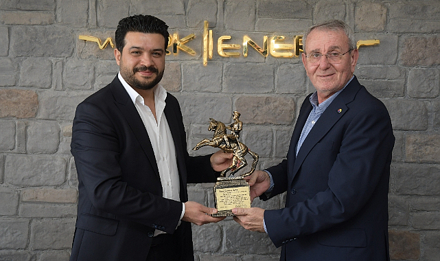Murzioğlu, Türkiye 27’ncisi Samsunlu Firmayı Kutladı!