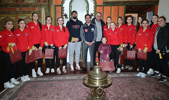 Zorlu Koleji Kız Basketbol Takımı’ndan Tokat Belediye Başkanı Yazıcıoğlu’na Ziyaret!