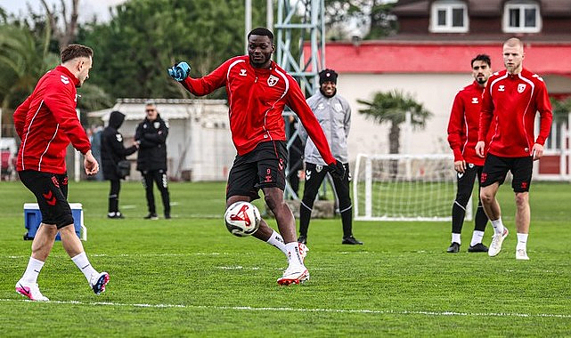 Samsunspor’da Trabzonspor Hazırlıkları Tamamlandı! İşte Muhtemel 11...