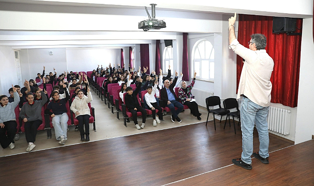 Büyükşehir Kariyer Yolculuğunda Öğrencilerin Yanında!